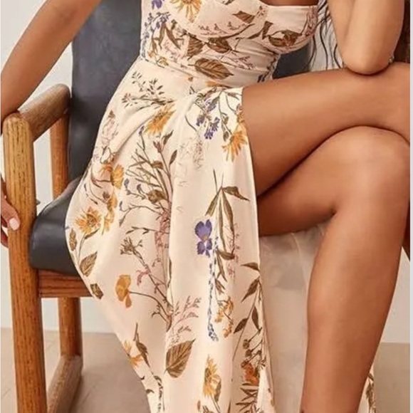 Reformation Dresses & Skirts - Reformation Cream Floral Maxi Dress